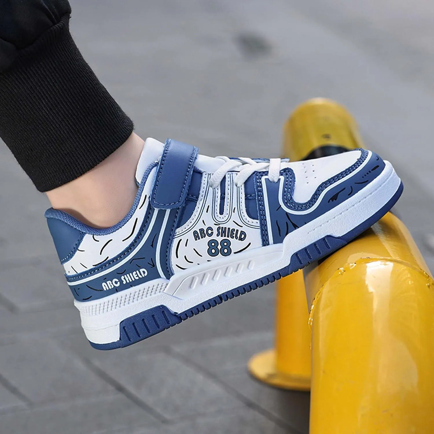 Children's Skateboarding Sneakers Boys Girls Fashion Sneakers Children's Casual Skateboarding Walking Shoes Street Personalized Skateboarding Shoes