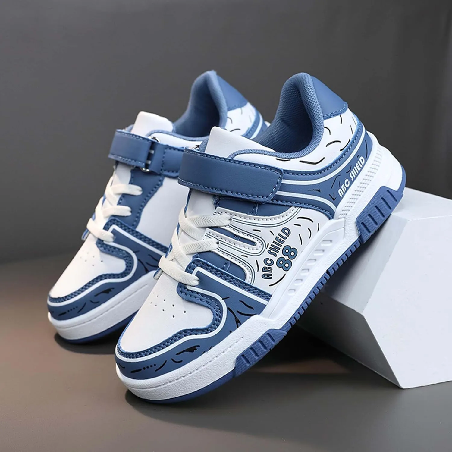 Children's Skateboarding Sneakers Boys Girls Fashion Sneakers Children's Casual Skateboarding Walking Shoes Street Personalized Skateboarding Shoes